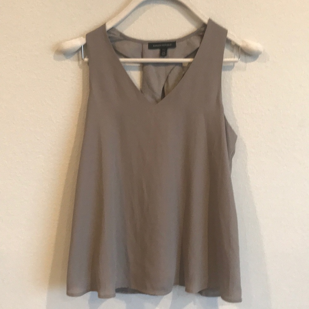 Banana Republic Gray v neck too